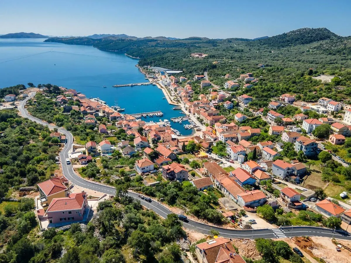Teona Luxury Studio Apartment With Jacuzzi And Garden View 0*, Sali