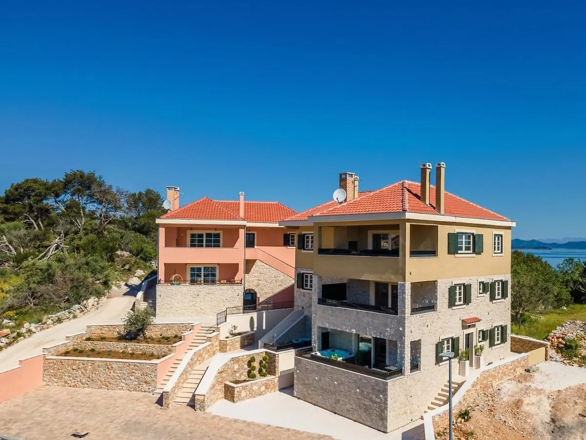 Teona Luxury Studio Apartment With Jacuzzi And Garden View 0*, Sali Croatia